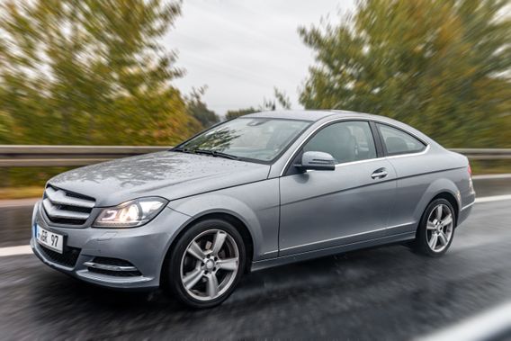 vehicule-classe-1-voiture-berline